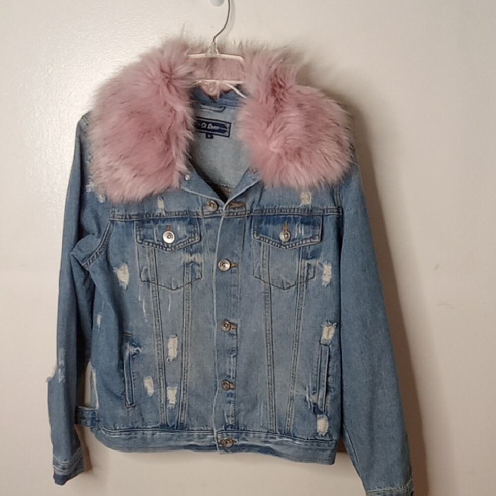 Ci Sono Girls Small Denim Jacket with Pink Faux Fur Collar.